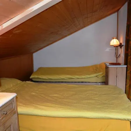 Marmotte- Appartement-fewo- Dusche- Wc 4-bettwohnung By Interhome